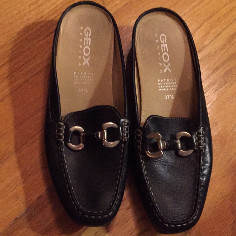 GEOX Respira slip on black backless buckle loafer